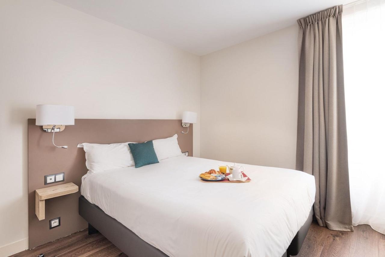 Courcelles Mederic Hotell Paris Eksteriør bilde