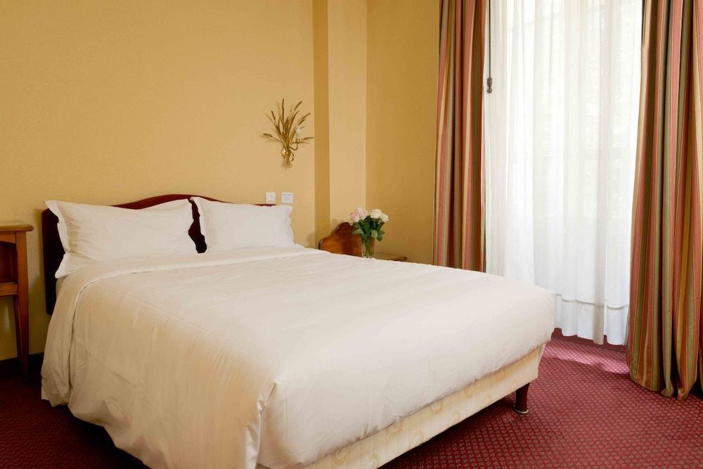 Courcelles Mederic Hotell Paris Eksteriør bilde
