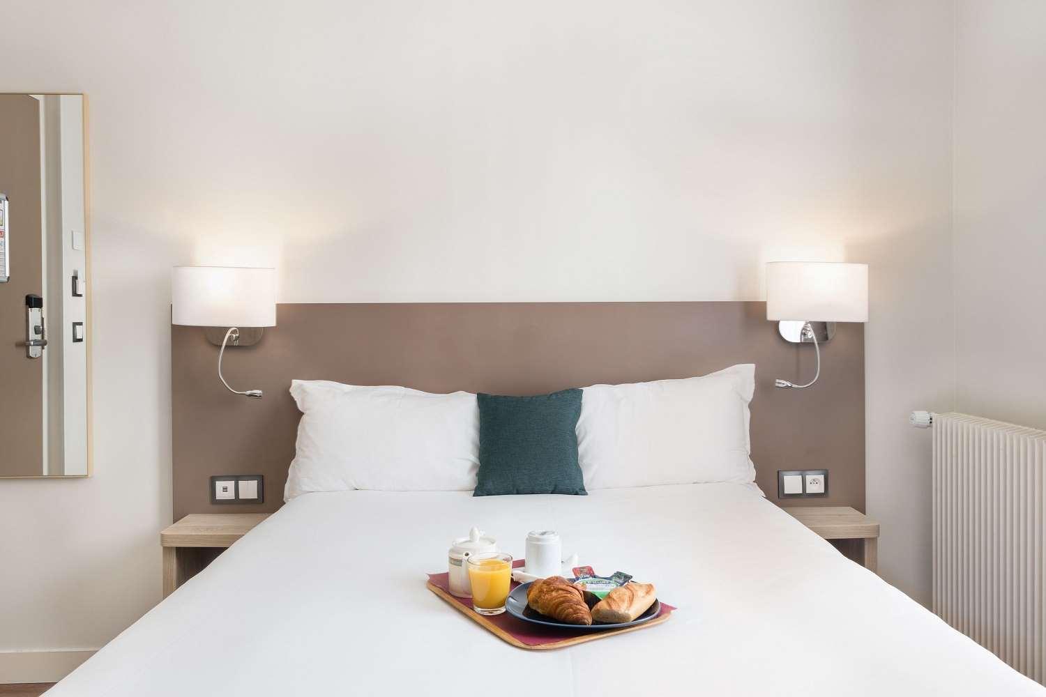 Courcelles Mederic Hotell Paris Eksteriør bilde