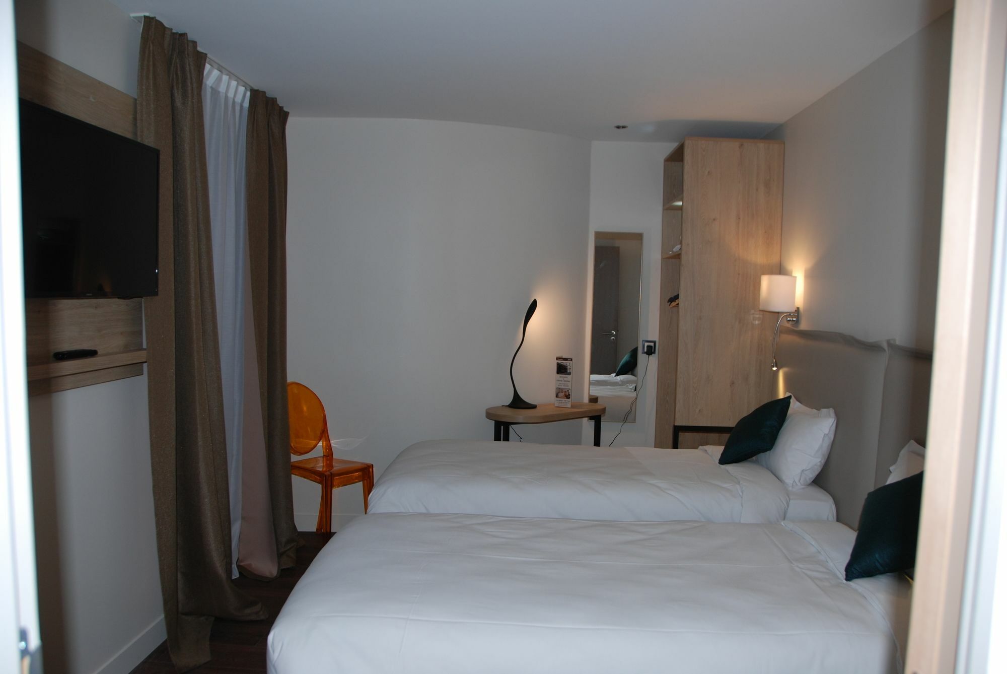 Courcelles Mederic Hotell Paris Eksteriør bilde